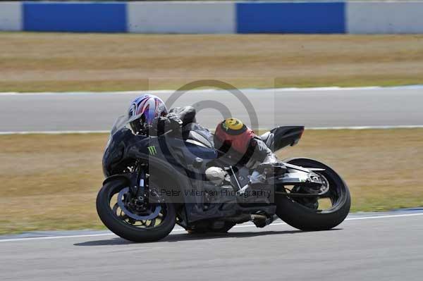 Motorcycle action photographs;Trackday digital images;donington;donington park leicestershire;donington photographs;event digital images;eventdigitalimages;no limits trackday;peter wileman photography;trackday;trackday photos