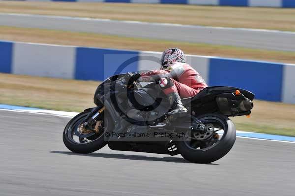 Motorcycle action photographs;Trackday digital images;donington;donington park leicestershire;donington photographs;event digital images;eventdigitalimages;no limits trackday;peter wileman photography;trackday;trackday photos