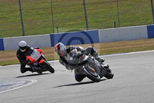 Motorcycle action photographs;Trackday digital images;donington;donington park leicestershire;donington photographs;event digital images;eventdigitalimages;no limits trackday;peter wileman photography;trackday;trackday photos