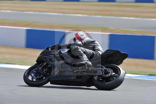 Motorcycle action photographs;Trackday digital images;donington;donington park leicestershire;donington photographs;event digital images;eventdigitalimages;no limits trackday;peter wileman photography;trackday;trackday photos