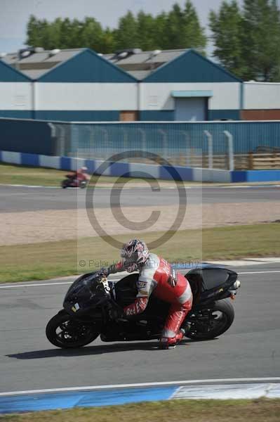 Motorcycle action photographs;Trackday digital images;donington;donington park leicestershire;donington photographs;event digital images;eventdigitalimages;no limits trackday;peter wileman photography;trackday;trackday photos
