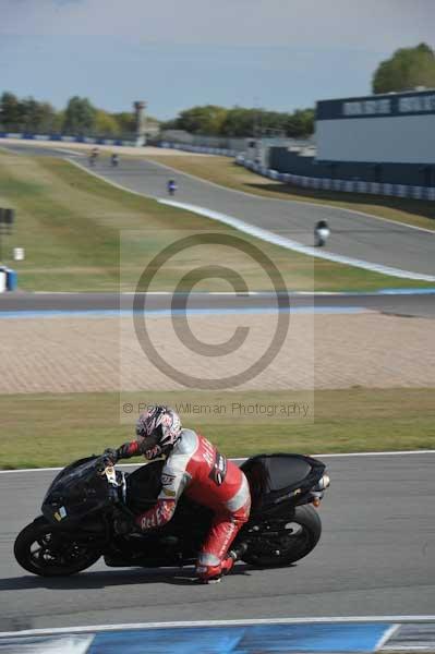 Motorcycle action photographs;Trackday digital images;donington;donington park leicestershire;donington photographs;event digital images;eventdigitalimages;no limits trackday;peter wileman photography;trackday;trackday photos