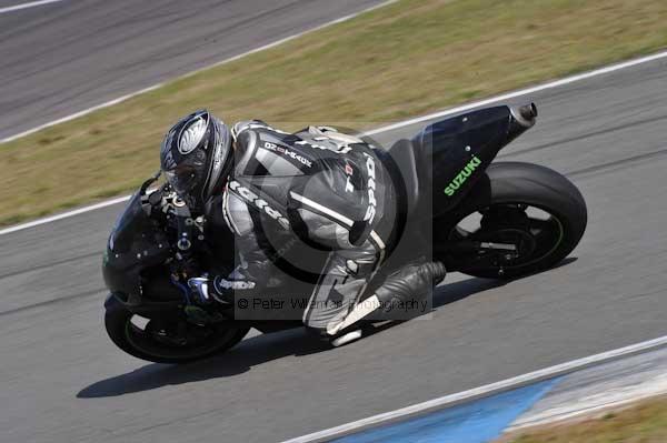 Motorcycle action photographs;Trackday digital images;donington;donington park leicestershire;donington photographs;event digital images;eventdigitalimages;no limits trackday;peter wileman photography;trackday;trackday photos
