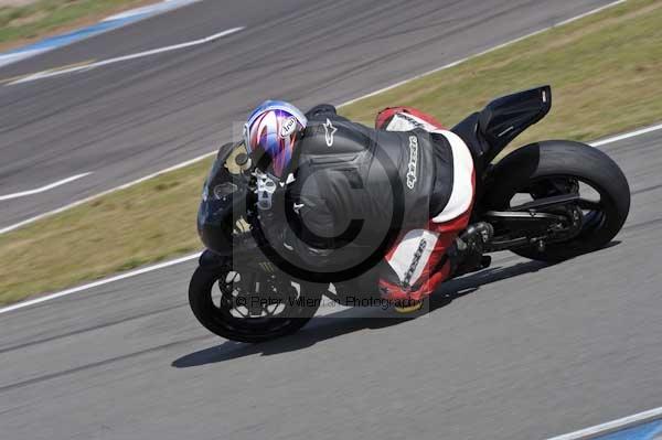 Motorcycle action photographs;Trackday digital images;donington;donington park leicestershire;donington photographs;event digital images;eventdigitalimages;no limits trackday;peter wileman photography;trackday;trackday photos