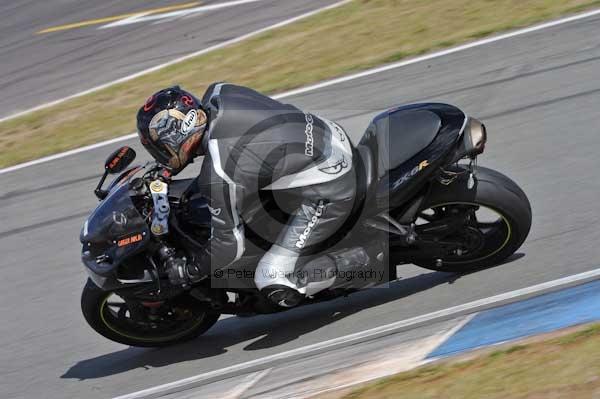 Motorcycle action photographs;Trackday digital images;donington;donington park leicestershire;donington photographs;event digital images;eventdigitalimages;no limits trackday;peter wileman photography;trackday;trackday photos