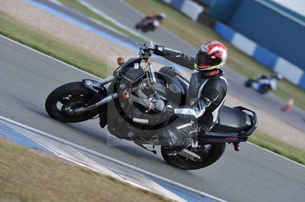 Motorcycle action photographs;Trackday digital images;donington;donington park leicestershire;donington photographs;event digital images;eventdigitalimages;no limits trackday;peter wileman photography;trackday;trackday photos