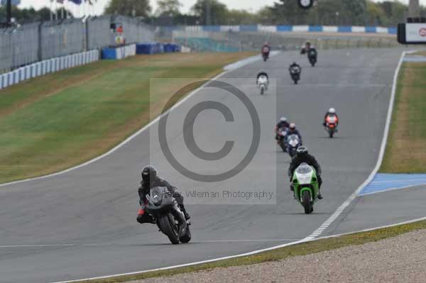 Motorcycle action photographs;Trackday digital images;donington;donington park leicestershire;donington photographs;event digital images;eventdigitalimages;no limits trackday;peter wileman photography;trackday;trackday photos