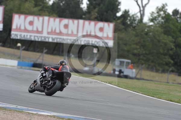 Motorcycle action photographs;Trackday digital images;donington;donington park leicestershire;donington photographs;event digital images;eventdigitalimages;no limits trackday;peter wileman photography;trackday;trackday photos