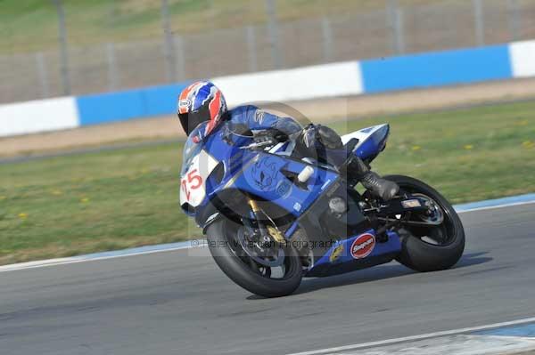 Motorcycle action photographs;Trackday digital images;donington;donington park leicestershire;donington photographs;event digital images;eventdigitalimages;no limits trackday;peter wileman photography;trackday;trackday photos