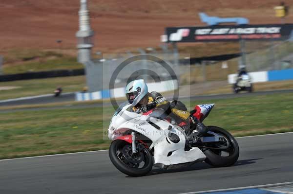 Motorcycle action photographs;Trackday digital images;donington;donington park leicestershire;donington photographs;event digital images;eventdigitalimages;no limits trackday;peter wileman photography;trackday;trackday photos