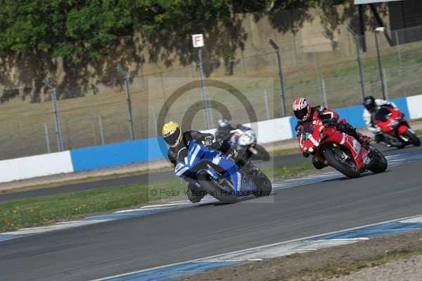 Motorcycle action photographs;Trackday digital images;donington;donington park leicestershire;donington photographs;event digital images;eventdigitalimages;no limits trackday;peter wileman photography;trackday;trackday photos