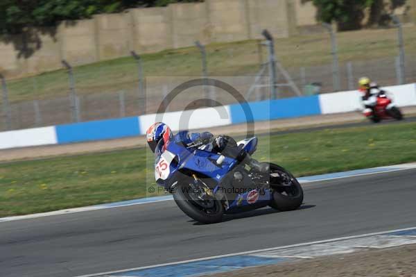 Motorcycle action photographs;Trackday digital images;donington;donington park leicestershire;donington photographs;event digital images;eventdigitalimages;no limits trackday;peter wileman photography;trackday;trackday photos