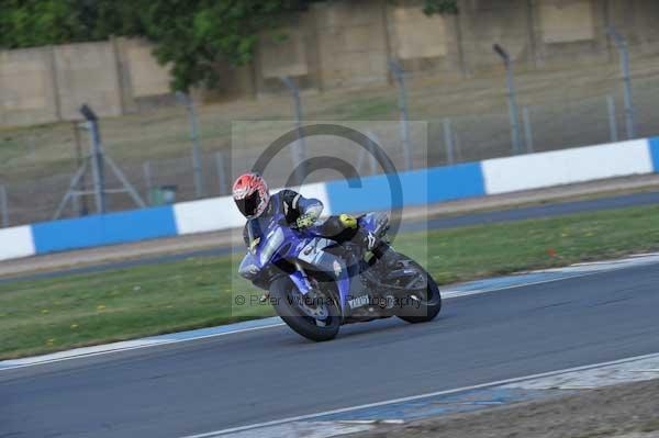 Motorcycle action photographs;Trackday digital images;donington;donington park leicestershire;donington photographs;event digital images;eventdigitalimages;no limits trackday;peter wileman photography;trackday;trackday photos