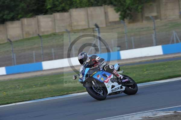 Motorcycle action photographs;Trackday digital images;donington;donington park leicestershire;donington photographs;event digital images;eventdigitalimages;no limits trackday;peter wileman photography;trackday;trackday photos