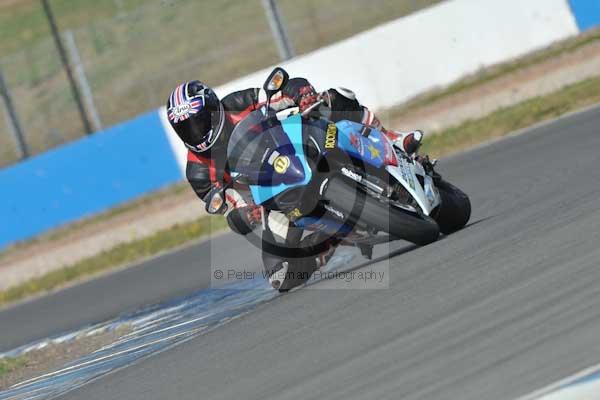 Motorcycle action photographs;Trackday digital images;donington;donington park leicestershire;donington photographs;event digital images;eventdigitalimages;no limits trackday;peter wileman photography;trackday;trackday photos