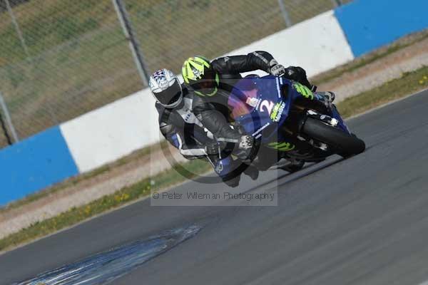 Motorcycle action photographs;Trackday digital images;donington;donington park leicestershire;donington photographs;event digital images;eventdigitalimages;no limits trackday;peter wileman photography;trackday;trackday photos