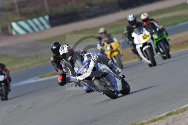 Motorcycle action photographs;Trackday digital images;donington;donington park leicestershire;donington photographs;event digital images;eventdigitalimages;no limits trackday;peter wileman photography;trackday;trackday photos