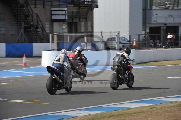 Motorcycle action photographs;Trackday digital images;donington;donington park leicestershire;donington photographs;event digital images;eventdigitalimages;no limits trackday;peter wileman photography;trackday;trackday photos