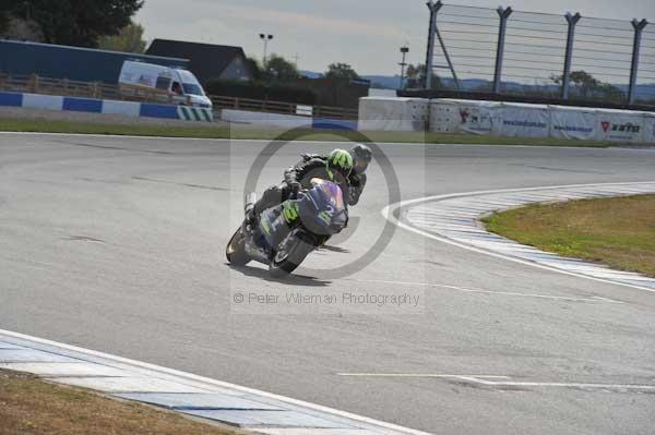 Motorcycle action photographs;Trackday digital images;donington;donington park leicestershire;donington photographs;event digital images;eventdigitalimages;no limits trackday;peter wileman photography;trackday;trackday photos