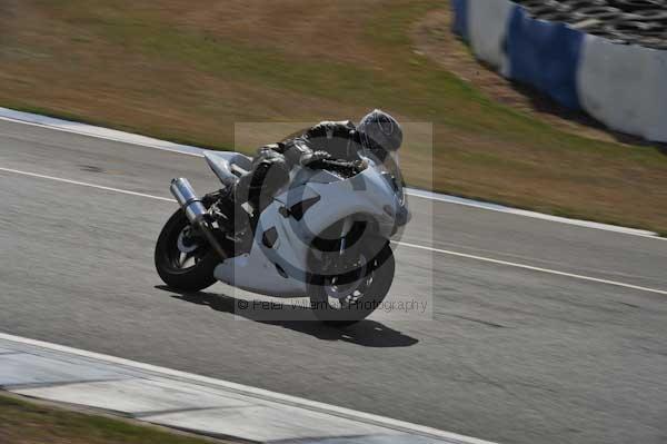 Motorcycle action photographs;Trackday digital images;donington;donington park leicestershire;donington photographs;event digital images;eventdigitalimages;no limits trackday;peter wileman photography;trackday;trackday photos