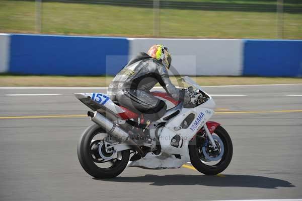 Motorcycle action photographs;Trackday digital images;donington;donington park leicestershire;donington photographs;event digital images;eventdigitalimages;no limits trackday;peter wileman photography;trackday;trackday photos