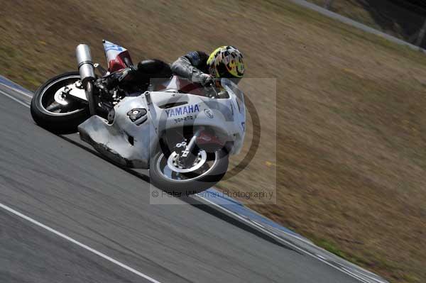 Motorcycle action photographs;Trackday digital images;donington;donington park leicestershire;donington photographs;event digital images;eventdigitalimages;no limits trackday;peter wileman photography;trackday;trackday photos