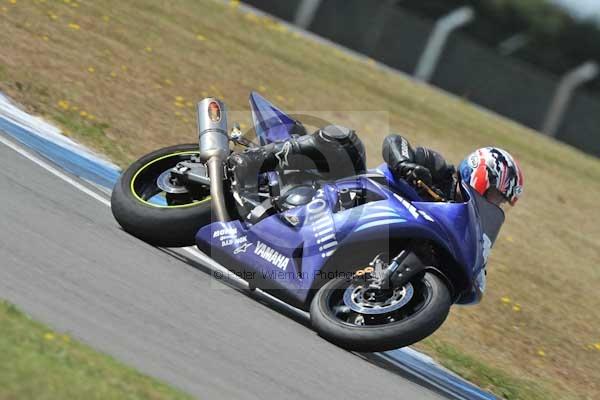 Motorcycle action photographs;Trackday digital images;donington;donington park leicestershire;donington photographs;event digital images;eventdigitalimages;no limits trackday;peter wileman photography;trackday;trackday photos