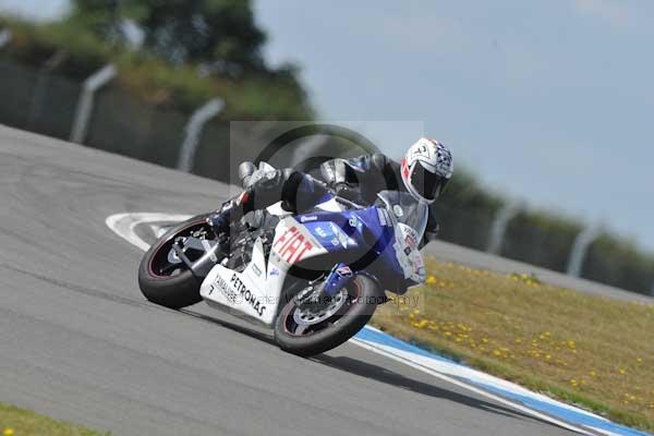 Motorcycle action photographs;Trackday digital images;donington;donington park leicestershire;donington photographs;event digital images;eventdigitalimages;no limits trackday;peter wileman photography;trackday;trackday photos