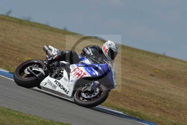 Motorcycle action photographs;Trackday digital images;donington;donington park leicestershire;donington photographs;event digital images;eventdigitalimages;no limits trackday;peter wileman photography;trackday;trackday photos