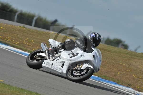 Motorcycle action photographs;Trackday digital images;donington;donington park leicestershire;donington photographs;event digital images;eventdigitalimages;no limits trackday;peter wileman photography;trackday;trackday photos