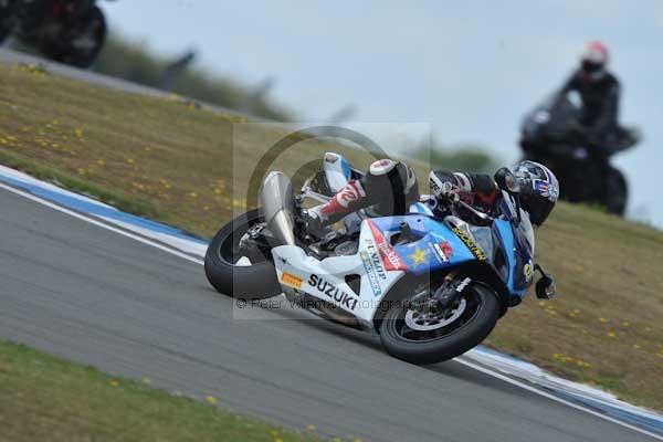 Motorcycle action photographs;Trackday digital images;donington;donington park leicestershire;donington photographs;event digital images;eventdigitalimages;no limits trackday;peter wileman photography;trackday;trackday photos