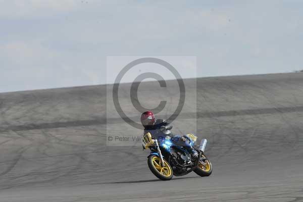 Motorcycle action photographs;Trackday digital images;donington;donington park leicestershire;donington photographs;event digital images;eventdigitalimages;no limits trackday;peter wileman photography;trackday;trackday photos
