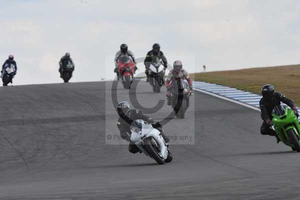 Motorcycle action photographs;Trackday digital images;donington;donington park leicestershire;donington photographs;event digital images;eventdigitalimages;no limits trackday;peter wileman photography;trackday;trackday photos