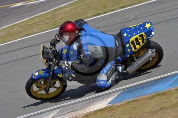 Motorcycle action photographs;Trackday digital images;donington;donington park leicestershire;donington photographs;event digital images;eventdigitalimages;no limits trackday;peter wileman photography;trackday;trackday photos
