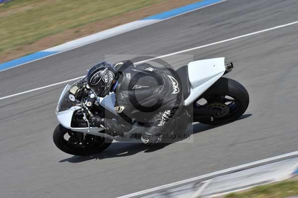 Motorcycle action photographs;Trackday digital images;donington;donington park leicestershire;donington photographs;event digital images;eventdigitalimages;no limits trackday;peter wileman photography;trackday;trackday photos