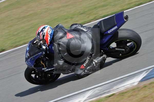 Motorcycle action photographs;Trackday digital images;donington;donington park leicestershire;donington photographs;event digital images;eventdigitalimages;no limits trackday;peter wileman photography;trackday;trackday photos