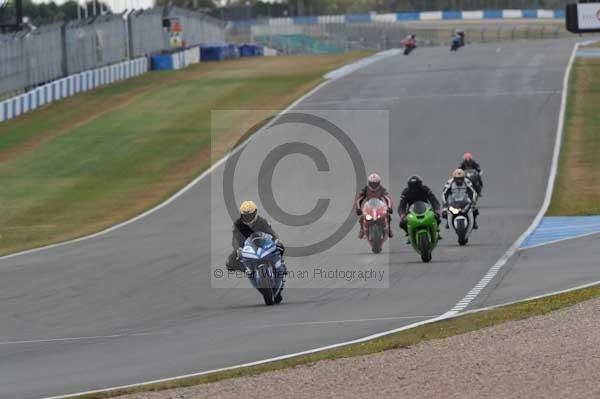 Motorcycle action photographs;Trackday digital images;donington;donington park leicestershire;donington photographs;event digital images;eventdigitalimages;no limits trackday;peter wileman photography;trackday;trackday photos
