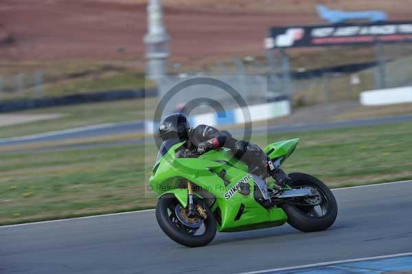 Motorcycle action photographs;Trackday digital images;donington;donington park leicestershire;donington photographs;event digital images;eventdigitalimages;no limits trackday;peter wileman photography;trackday;trackday photos