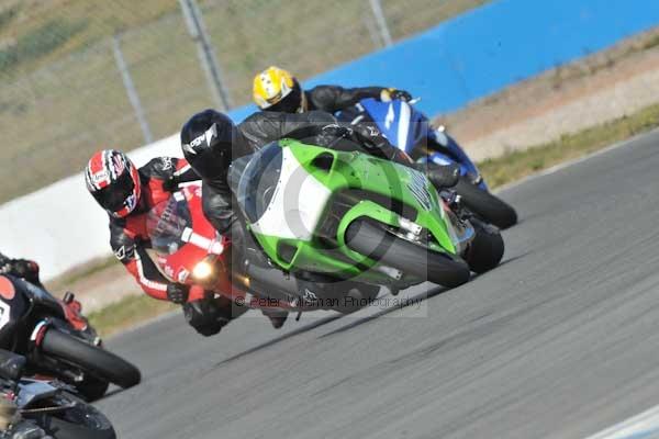 Motorcycle action photographs;Trackday digital images;donington;donington park leicestershire;donington photographs;event digital images;eventdigitalimages;no limits trackday;peter wileman photography;trackday;trackday photos
