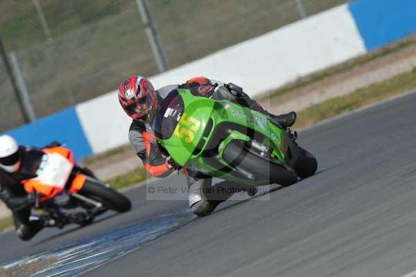 Motorcycle action photographs;Trackday digital images;donington;donington park leicestershire;donington photographs;event digital images;eventdigitalimages;no limits trackday;peter wileman photography;trackday;trackday photos