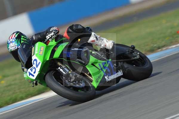 Motorcycle action photographs;Trackday digital images;donington;donington park leicestershire;donington photographs;event digital images;eventdigitalimages;no limits trackday;peter wileman photography;trackday;trackday photos