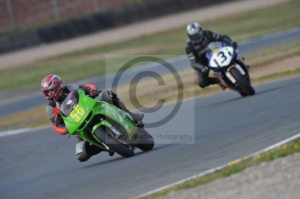 Motorcycle action photographs;Trackday digital images;donington;donington park leicestershire;donington photographs;event digital images;eventdigitalimages;no limits trackday;peter wileman photography;trackday;trackday photos