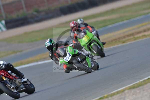 Motorcycle action photographs;Trackday digital images;donington;donington park leicestershire;donington photographs;event digital images;eventdigitalimages;no limits trackday;peter wileman photography;trackday;trackday photos