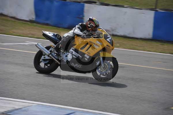 Motorcycle action photographs;Trackday digital images;donington;donington park leicestershire;donington photographs;event digital images;eventdigitalimages;no limits trackday;peter wileman photography;trackday;trackday photos