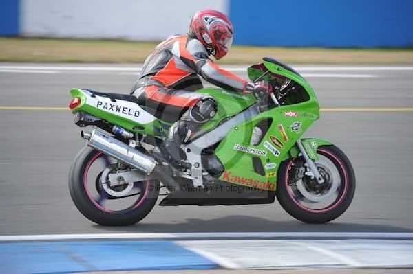 Motorcycle action photographs;Trackday digital images;donington;donington park leicestershire;donington photographs;event digital images;eventdigitalimages;no limits trackday;peter wileman photography;trackday;trackday photos