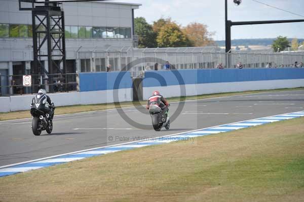 Motorcycle action photographs;Trackday digital images;donington;donington park leicestershire;donington photographs;event digital images;eventdigitalimages;no limits trackday;peter wileman photography;trackday;trackday photos