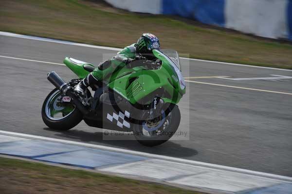 Motorcycle action photographs;Trackday digital images;donington;donington park leicestershire;donington photographs;event digital images;eventdigitalimages;no limits trackday;peter wileman photography;trackday;trackday photos
