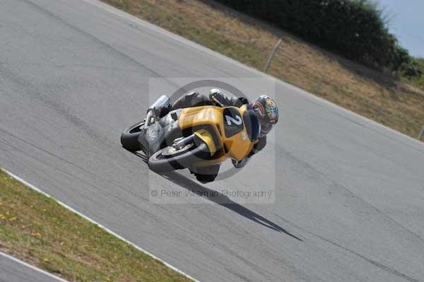 Motorcycle action photographs;Trackday digital images;donington;donington park leicestershire;donington photographs;event digital images;eventdigitalimages;no limits trackday;peter wileman photography;trackday;trackday photos