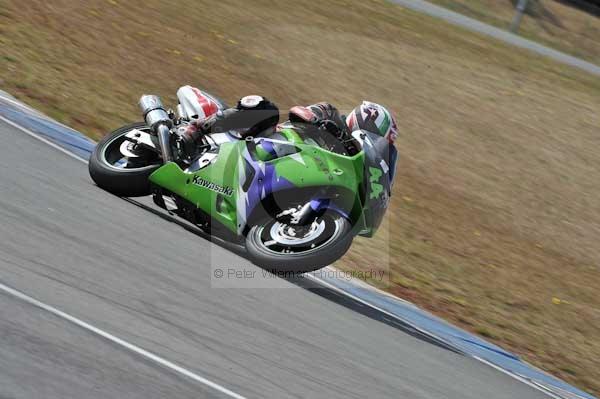 Motorcycle action photographs;Trackday digital images;donington;donington park leicestershire;donington photographs;event digital images;eventdigitalimages;no limits trackday;peter wileman photography;trackday;trackday photos