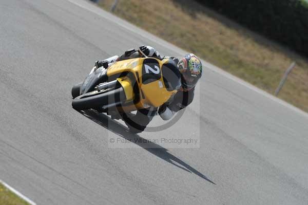 Motorcycle action photographs;Trackday digital images;donington;donington park leicestershire;donington photographs;event digital images;eventdigitalimages;no limits trackday;peter wileman photography;trackday;trackday photos